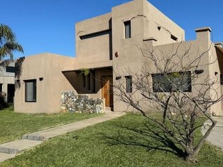 Foto 1 de Venta Casa c/Renta  hasta 2027 en Santa Isabel I Maschwitz YM