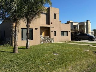 Foto 2 de Venta Casa c/Renta  hasta 2027 en Santa Isabel I Maschwitz YM
