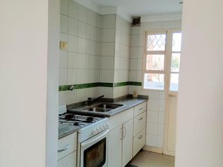 Foto 9 de Departamento en Alquiler en Adrogue