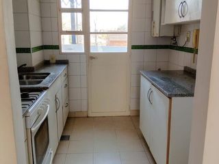 Foto 7 de Departamento en Alquiler en Adrogue