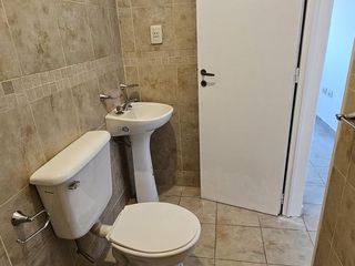 Foto 10 de Departamento en Av Belgrano 1100