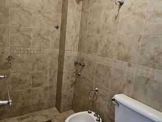 Foto 9 de Departamento en Av Belgrano 1100