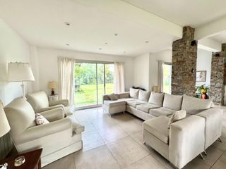 Foto 1 de Venta Casa en Haras  Santa Maria La Caballeriza Escobar YM