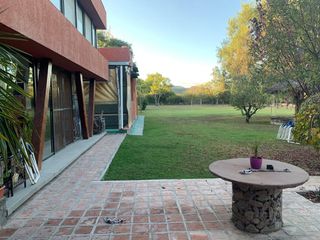 Foto 2 de Alquiler  Espectacular Casa-Quinta en El Encon
