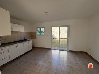 Foto 16 de Villa Allende Centro, alquiler dúplex dos dormitorios, con cochera