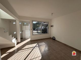 Foto 4 de Villa Allende Centro, alquiler dúplex dos dormitorios, con cochera