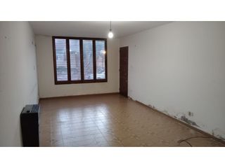 Foto 3 de Casa 3 Dorm. y Cochera en Alquiler - B Trapiche, Godoy Cruz