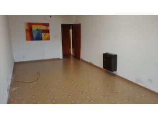 Foto 2 de Casa 3 Dorm. y Cochera en Alquiler - B Trapiche, Godoy Cruz
