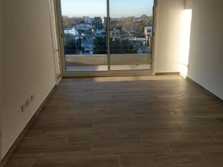Foto 7 de Departamento en alquiler en Tigre Centro