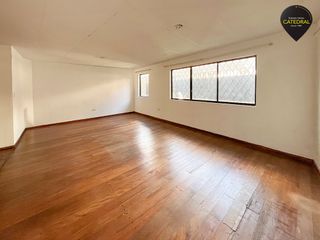 Foto 1 de Casa de arriendo en Parque Iberia – código:20598