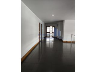 Foto 4 de Oficina en Venta en Siberia. CC9100