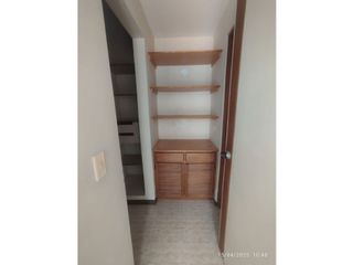 Foto 12 de VENTA DE APARTAMENTO PARA REMODELAR EN EL POBLADO SECTOR OVIEDO