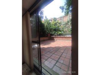 Foto 6 de VENTA DE APARTAMENTO PARA REMODELAR EN EL POBLADO SECTOR OVIEDO
