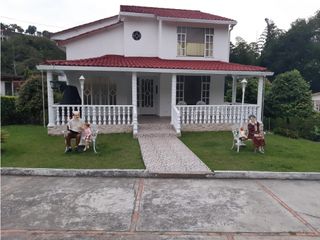 Foto 1 de Vendo  Casa campestre via Fusagasugá a Silvania