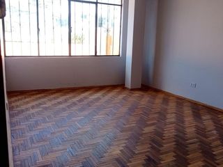 Foto 13 de Casa en venta con 4 departamentos 382.55 m2