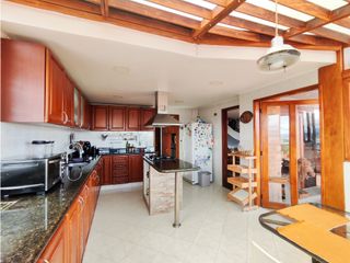 Foto 10 de Casa en venta Bosque de Pinos, Bogotá