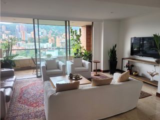 Foto 9 de Venta apartamento en Medellín La Tomatera  en El Poblado