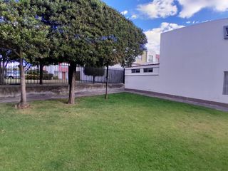 Foto 1 de Arriendo Casa En Conjunto Sector Pusuquí Norte de Quito