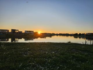 Foto 1 de Terreno en Venta San Sebastian Area 10 en cul de sac con vista abierta al lago