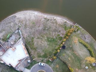 Foto 4 de Terreno en Venta San Sebastian Area 10 en cul de sac con vista abierta al lago