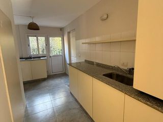 Foto 10 de Casa de tres dormitorios en alquiler en Villa Allende Golf