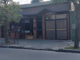 Foto 2 de Casa 3D mas local comercial venta en Ayacucho al 800
