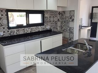 Foto 10 de ALQUILER CASA- Barrio Álvarez del Bosque- Francisco Alvarez