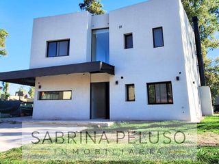 Foto 38 de ALQUILER CASA- Barrio Álvarez del Bosque- Francisco Alvarez