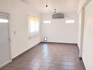 Foto 1 de Alquiler de Casa de 2 Dormitorios B° UTEDYC