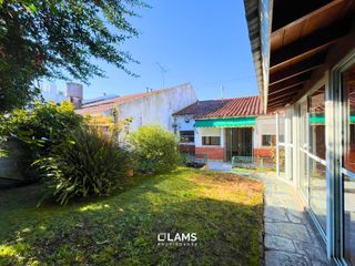 Foto 24 de Alquiler - Casa 4 ambientes con dependencia y amplio parque - Barrio Chauvin
