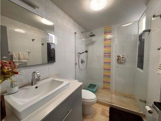 Foto 5 de Venta de Apto. en Altos del Prado
