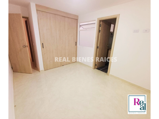 Foto 15 de Apartamento Para Arriendo en 4° Piso con Ascensor