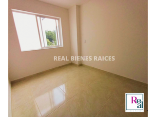 Foto 9 de Apartamento Para Arriendo en 4° Piso con Ascensor