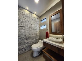 Foto 20 de Venta de Casa, Cuenca, Sector Challuabamba, 267