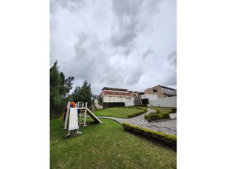 Foto 7 de Venta de Casa, Cuenca, Sector Challuabamba, 267
