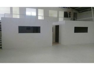 Foto 3 de Pifo, Bodega en Renta, 700m2, 1 Ambiente