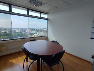 Foto 4 de Alquiler de oficina edificio empresarial en la Miguel H Alcívar, sector edificio Las Cámaras