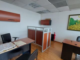 Foto 9 de Alquiler de oficina edificio empresarial en la Miguel H Alcívar, sector edificio Las Cámaras