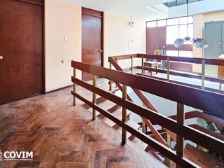 Foto 3 de Casa como Terreno en Venta en Jose Luis Bustamante y Rivero