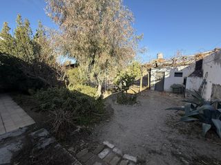 Foto 8 de Venta - Propiedad a remodelar zona IUPA - C098
