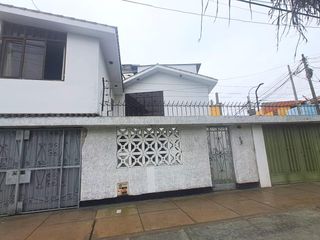 Foto 21 de Alquiler Local Comercial En Cercado, Limite Pueblo Libre Y Breña