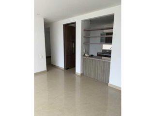 Foto 3 de SE ARRIENDA APARTAMENTO EDIFICIO MULTICENTRO