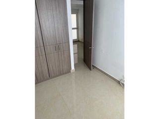 Foto 6 de SE ARRIENDA APARTAMENTO EDIFICIO MULTICENTRO