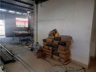 Foto 14 de Carapungo, Local Comercial en Renta, 134m2, 2 Ambientes