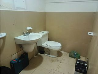 Foto 7 de Carapungo, Local Comercial en Renta, 134m2, 2 Ambientes