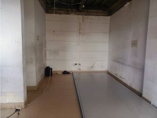 Foto 11 de Carapungo, Local Comercial en Renta, 134m2, 2 Ambientes