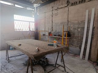 Foto 3 de Carapungo, Local Comercial en Renta, 134m2, 2 Ambientes