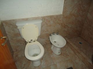 Foto 9 de Villa Adela a dos cuadras de ruta 20.- DEPARTAMENTO PLANT ALTA CON INGRESO COMPARTIDO.-