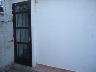 Foto 2 de Villa Adela a dos cuadras de ruta 20.- DEPARTAMENTO PLANT ALTA CON INGRESO COMPARTIDO.-