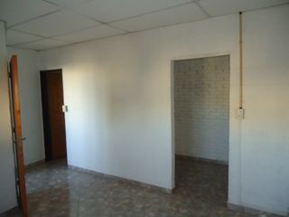 Foto 7 de Villa Adela a dos cuadras de ruta 20.- DEPARTAMENTO PLANT ALTA CON INGRESO COMPARTIDO.-